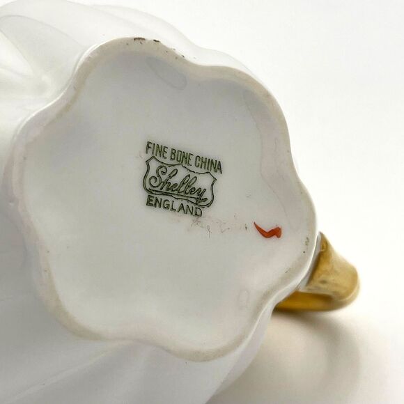 Vintage Shelley England Fine Bone China Creamer – Gold Handle & Trim – 2.5” - Picture 4 of 4